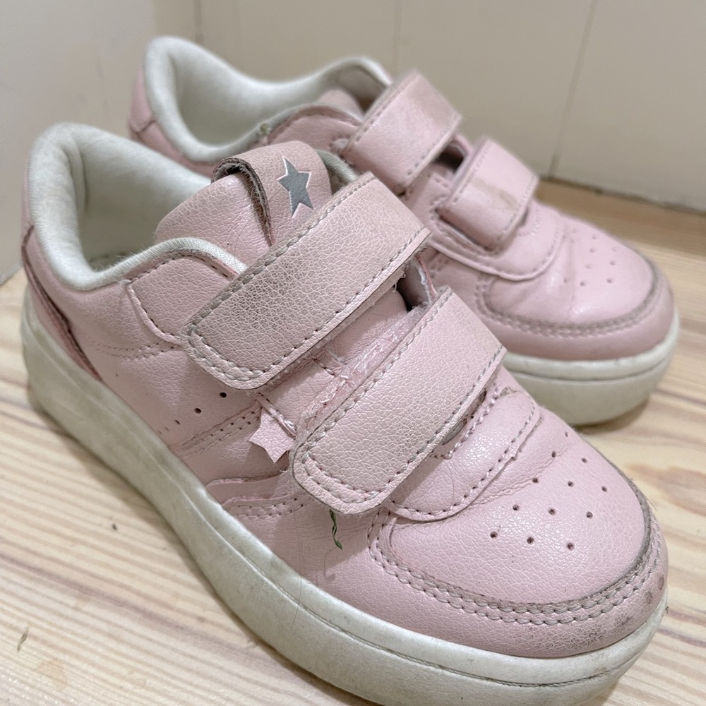 Zara toddler girls sneaker shoe size 27 (US side 9)